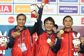 HLV Mai Đức Chung: "Ý chí tuyệt vời giúp tuyển nữ Việt Nam lên ngôi"