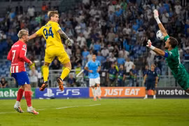 Vỡ òa khoảnh khắc thủ môn Lazio làm tung lưới Atletico phút 90+5
