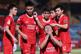 Bùi Tiến Dũng ghi bàn, Viettel thắng trận đầu tiên