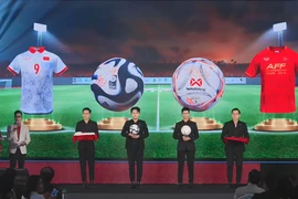 Người hâm mộ mua vé xem trận đấu "Hào quang trở lại" ở đâu?