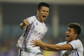 Tuấn Hải rực sáng là tin tốt lành với HLV Troussier