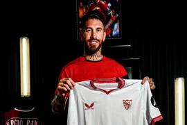 Sergio Ramos từ chối MU để trở lại Sevilla