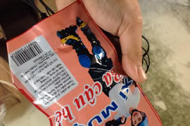 Hàng Trung Quốc "đội lốt" bánh kẹo La Phù