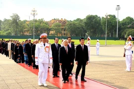 Lãnh đạo Đảng, Nhà nước vào Lăng viếng Chủ tịch Hồ Chí Minh