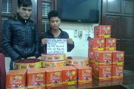 "Chặt đứt mắt xích" đường dây vận chuyển pháo lậu