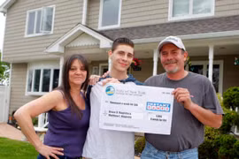 Hai lần trúng số triệu đô