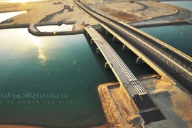 Thành phố biển giữa lòng sa mạc