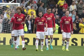 M.U thua 3 trận liên tiếp: Mourinho đã hết bài?