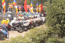 Bộ Tài chính yêu cầu giám sát chặt giá dịch vụ vận tải, trông giữ xe sau Tết