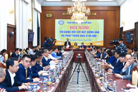 Tín dụng bất động sản: Khó vì pháp lý và niềm tin người mua nhà suy giảm