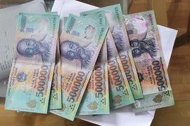 Cảnh báo tình trạng lừa đảo bán tiền giả trên mạng xã hội