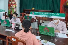 Từ 1/12, giảm lãi suất cho vay hộ nghèo và các chương trình tín dụng chính sách