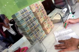 Lãi suất huy động liệu có tiếp tục giảm trong những tháng cuối năm?