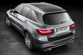 Mercedes GLC 2016 chính thức ra mắt, giá từ 55.400 USD