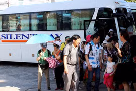 Thu hồi giấy phép của công ty có nhiều sai phạm trong đón khách Trung Quốc 