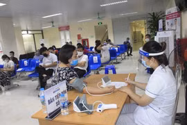 Hà Nội: Phân bổ 3 loại vaccine phòng Covid-19 cho 30 quận, huyện, thị xã