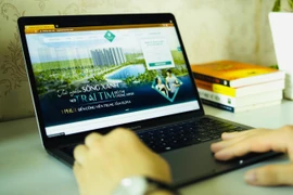 Mua nhà Online: Chuyện giờ mới kể của MC điển trai 