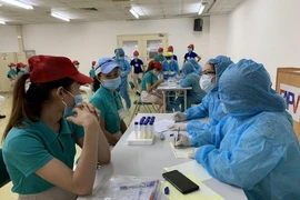 Đề xuất miễn đóng bảo hiểm y tế với doanh nghiệp, người lao động bị ảnh hưởng bởi Covid-19