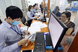 Từ 1-6, trung tâm dịch vụ việc làm phải có ít nhất 15 viên chức