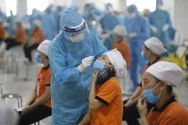 Đề xuất hỗ trợ tiền cho lao động là F1,F2 phải ngừng việc để cách ly y tế