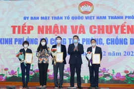 Hà Nội kêu gọi các đơn vị, cá nhân tiếp tục ủng hộ công tác phòng, chống dịch Covid-19