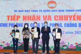 Hà Nội kêu gọi các đơn vị, cá nhân tiếp tục ủng hộ công tác phòng, chống dịch Covid-19