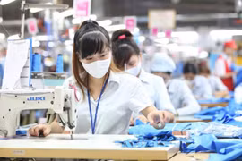 Đề xuất duy trì quyền lợi bảo hiểm y tế cho người lao động bị mất việc do Covid-19