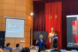 Học sinh Hà Nội thi "Sáng tạo tương lai xanh - Future Blue Innovation”