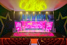 Chương trình nghệ thuật “Đảng cho ta mùa xuân” biểu diễn không khán giả để phòng dịch Covid-19