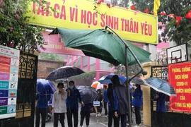 Thanh niên Thủ đô vượt nắng, mưa tiếp sức mùa thi 2021