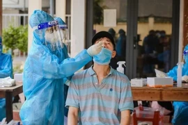 Hơn 10.000 tình nguyện viên sẵn sàng tham gia chống dịch