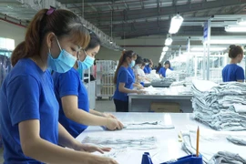 Hỗ trợ 1 triệu đồng/người với công nhân tại doanh nghiệp "3 tại chỗ"