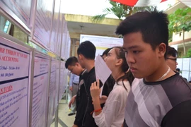 Hà Nội: 1.200 chỉ tiêu chờ người lao động tại phiên giao dịch việc làm quận Tây Hồ