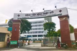 Nóng: TP.HCM tiếp tục giãn cách xã hội thêm 2 tuần