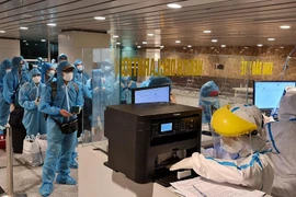 Hà Nội: Hướng dẫn tiếp nhận nhập cảnh, cách ly phòng dịch Covid-19 với chuyên gia nước ngoài