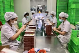 Hà Nội nới lỏng giãn cách, phục hồi thị trường lao động thế nào?