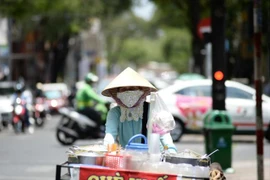 Hà Nội: Hỗ trợ tiền mặt cho 4 nhóm đối tượng đặc thù xong trước 25/8