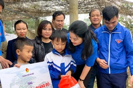 Tuổi trẻ Thủ đô hỗ trợ 6,2 tỷ đồng tiếp sức miền Trung ruột thịt