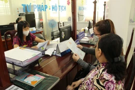 Xác định thời điểm nghỉ hưu đối với cán bộ không đủ điều kiện tái cử, tái bổ nhiệm