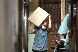 Thủ tục để lao động tự do ở Hà Nội nhận hỗ trợ 1,5 triệu đồng như thế nào?