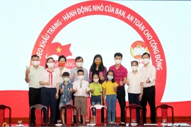 Hà Nội phát động chương trình đeo khẩu trang phòng, chống dịch Covid-19