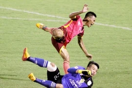 Xấp dày hồ sơ chờ Ban Kỷ luật VFF xử phạt