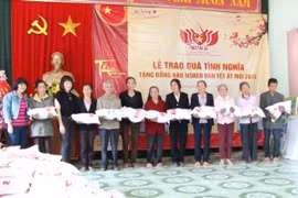 Những suất gạo Tết chan chứa nghĩa tình