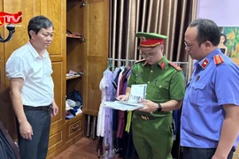 Bắt tạm giam 2 lãnh đạo ngành đường sắt chiếm đoạt trên 400 triệu đồng của nhà thầu