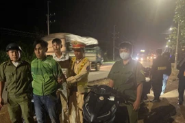 Đang trên đường đi tiêu thụ xe máy trộm cắp thì bị bắt giữ