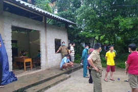 Trả giá đắt vì lấy mâm cơm cúng của nhà hàng xóm