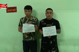 Tạt sơn vào nhà người khác để đòi nợ, hai thanh niên bị tạm giữ 