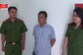 Bị khởi tố vì cho chôn lấp hơn 2,2 triệu kg chất thải gây ô nhiễm môi trường 