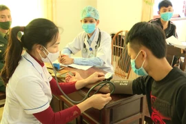 Xử phạt 4 nam thanh niên không đi khám sức khỏe nghĩa vụ quân sự