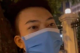 Cảnh sát 141 đấu tranh với 'con nghiện' phi tang ma túy